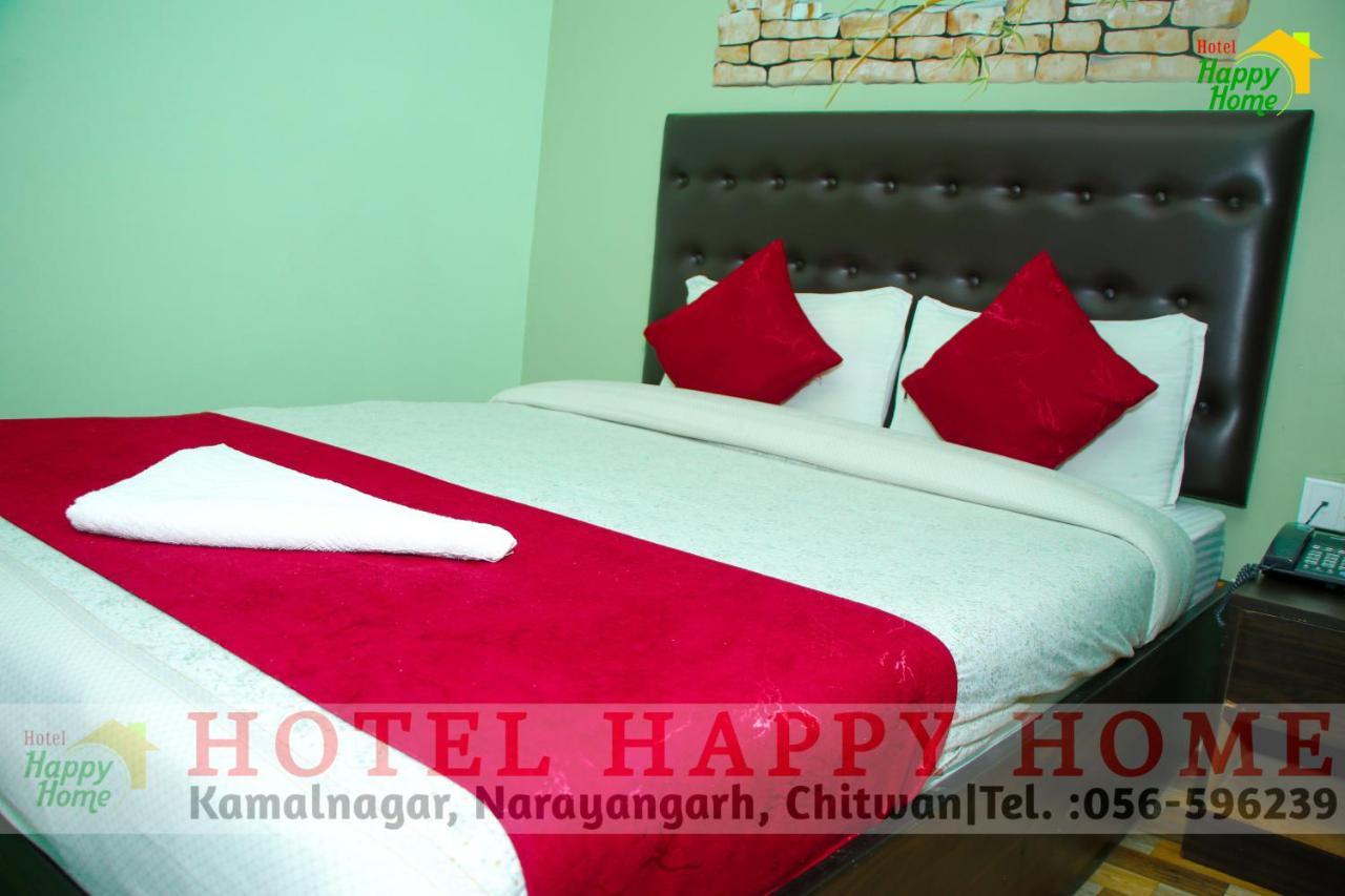 Hotel Happy Home Chitwan Dış mekan fotoğraf